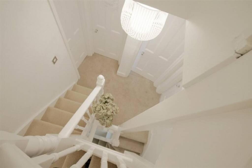 Aderta Stylish House For 7 People, Free Parking, 2 Min Walking From Ashley Cross And Near Sandbanks Beach Poole Exterior photo
