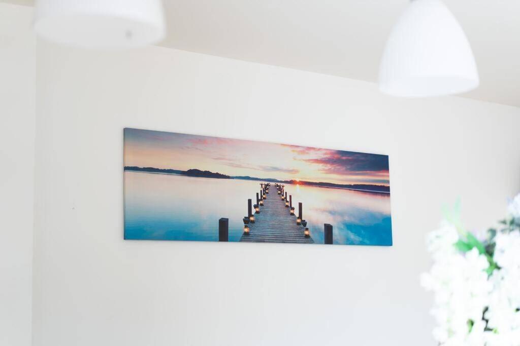 Aderta Stylish House For 7 People, Free Parking, 2 Min Walking From Ashley Cross And Near Sandbanks Beach Poole Exterior photo
